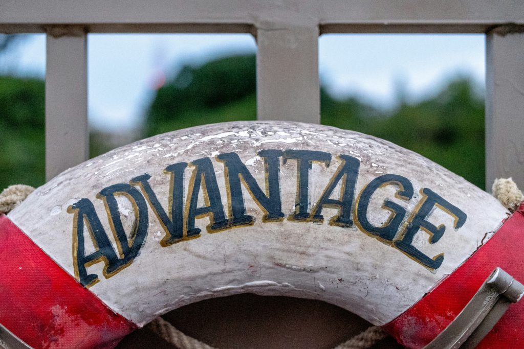 “Advantage” written on a lifebuoy to describe positive sides of having a franchise gym 