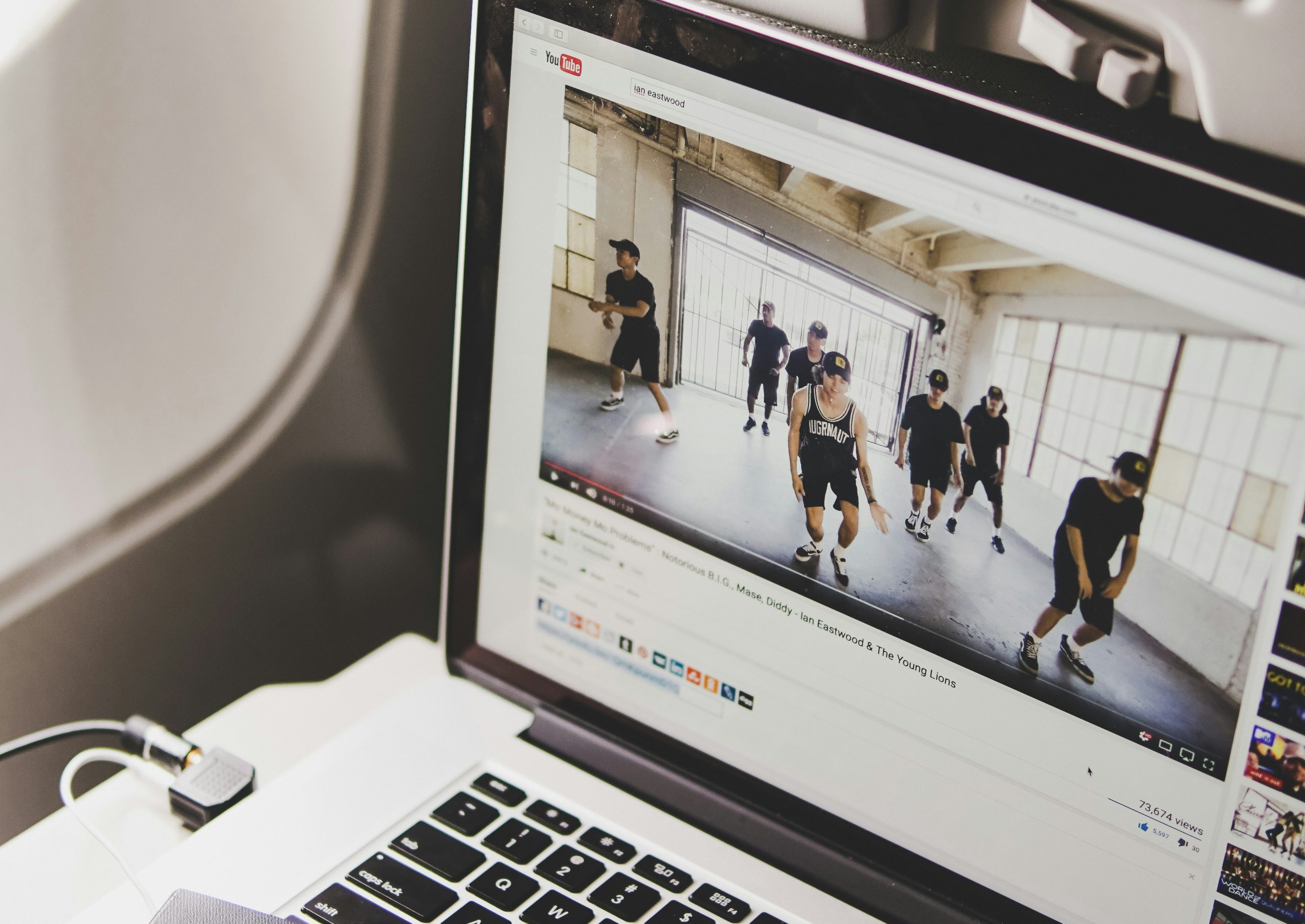 Online dance classes as an important element of a dance studio offer.