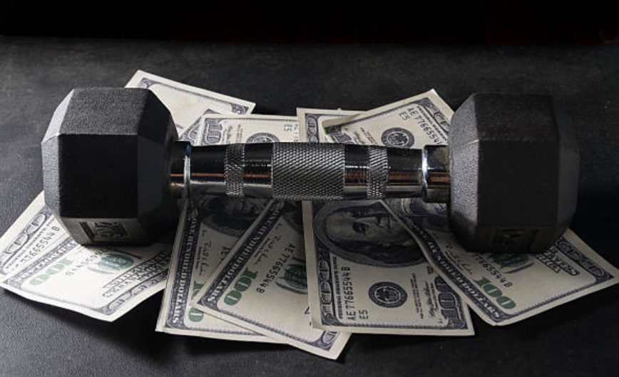 There are possibilities for 24/7 gym owners to earn more money.