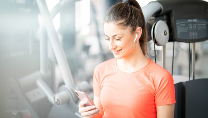 Use SMS messages as gym marketing ideas