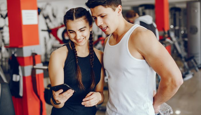 Use gym SMS to send notifications