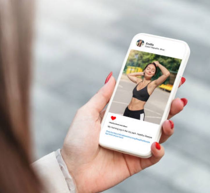 Get personal training clients thanks to cooperation with influencers.