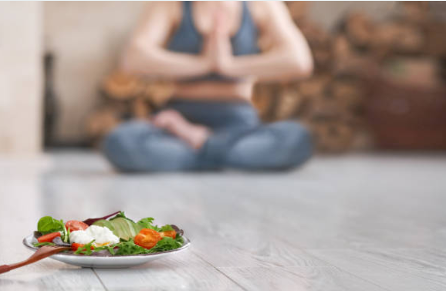 Nutrition advice for yoga students can help in their daily lives.