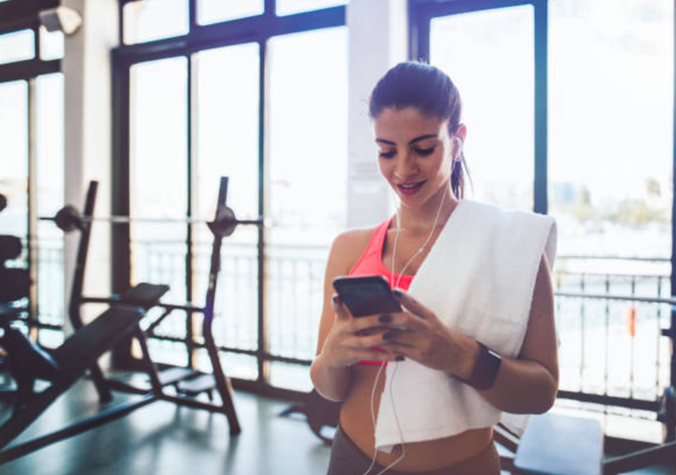 Gen Z loves technological support, no matter if they attend group workouts or a session with a personal trainer.