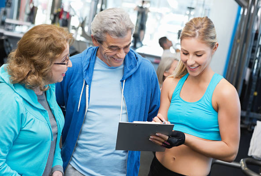 Selling online personal training or any other kind of fitness offer, you must be both convincing and helpful.