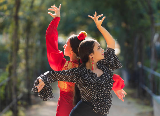 The art of flamenco: how much does a dance teacher earn? More, if trained in Spain.